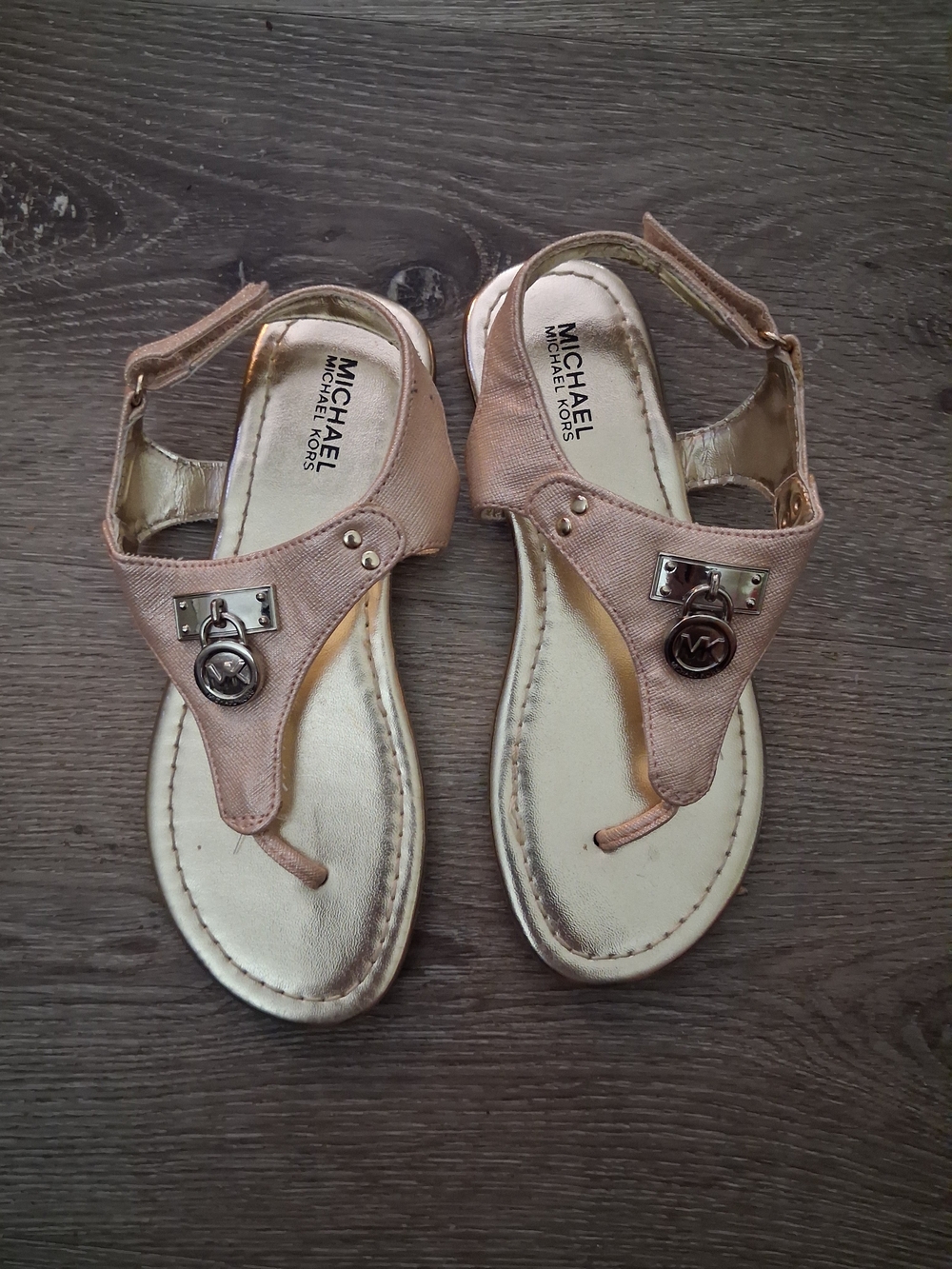 Michael Kors Child's Blush Leather Thong Sandals